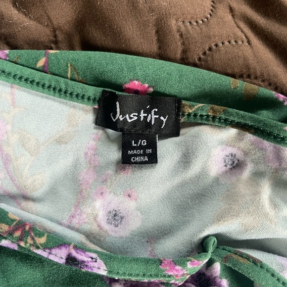 3/10$ NWT Giant Tiger Green Floral Tank Top Size Large - Picture 4 of 5